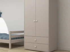 Garderobeskab